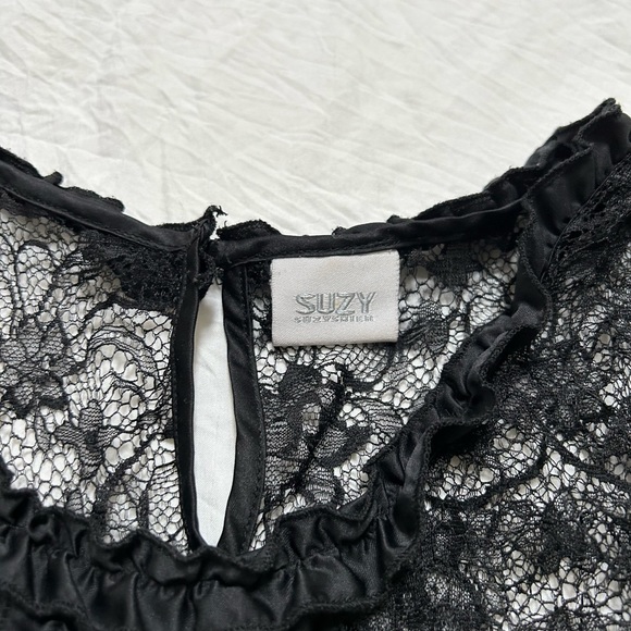 Black lace tank - Picture 8 of 8